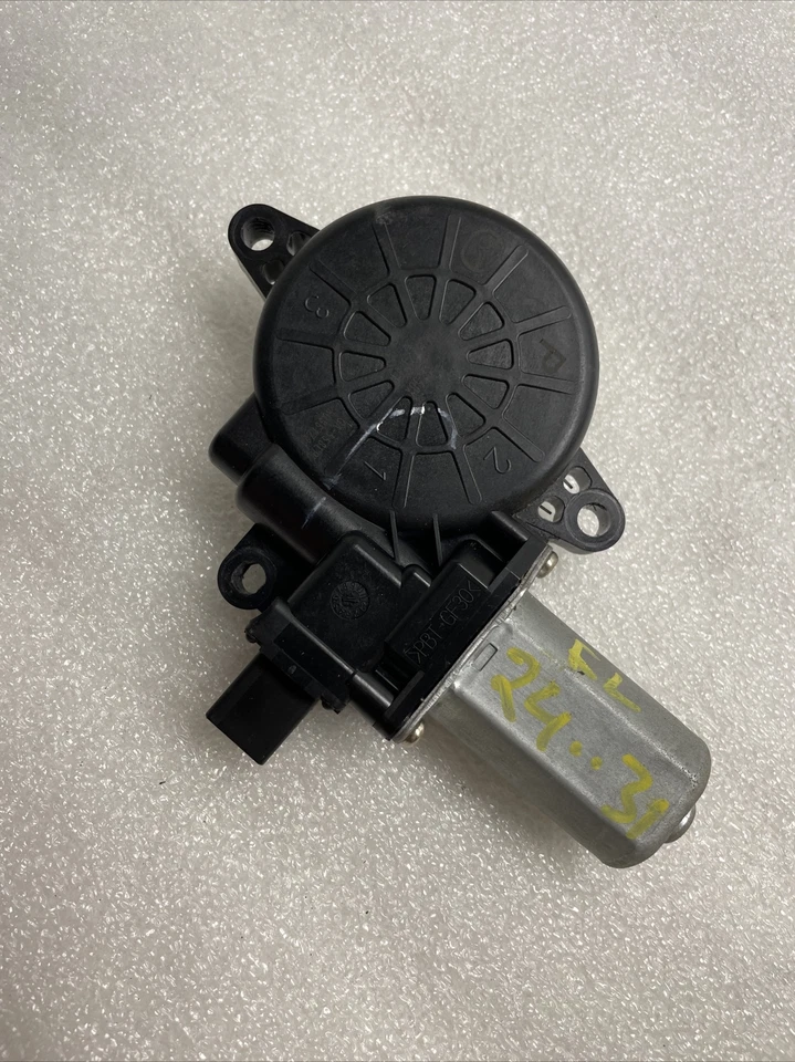 2012 MAZDA 3 SEDAN FRONT LEFT DRIVER SIDE WINDOW MOTOR OEM - Imagem 1 de 4