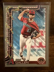 2025 Topps Holiday Zac Gallen #H131 - glitter argento - Arizona Diamondbacks  - Foto 1 di 4