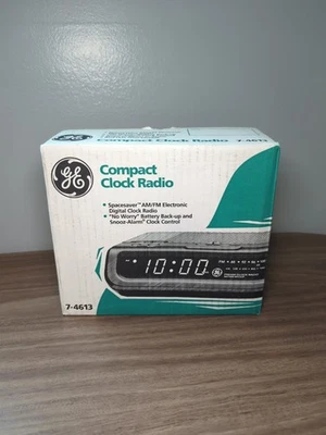 GE 7-4613 Reloj Despertador Digital Radio AM/FM Ahorro de Espacio Nuevo Caja Abierta Rojo LED⏰ Foto 1 de 4