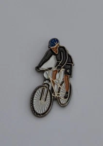 Mountain Bike Quality Enamel Pin Badge - Picture 1 of 1