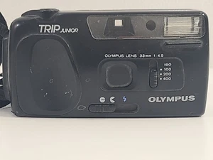 Olympus TRIP Junior 33 mm fotocamera punta e scatta pellicola nero flash otturatore funziona - Foto 1 di 11