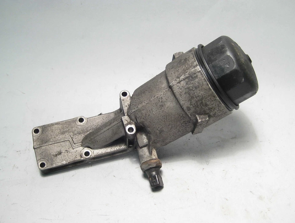 Carcasa de filtro de aceite BMW 318 1984-1999 4 cilindros M44 M42 M10 E30 E36 318i Z3 1,9 L OEM Foto 1 de 2