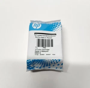 Hp inc 63 tri color cartridge FACTORY SEALED 63/302/65/304   75Q - Picture 1 of 3