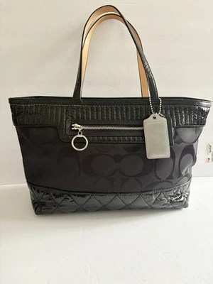 Coach Signature Black Quilted Tote Shoulder Bag  18676 Patent Leather/canvas EUC - Image 1 of 4