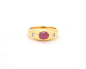 Anello oro giallo 18kt con rubino cabochon 0,90ct e diamanti G VS - Foto 1 di 2