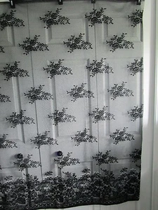 62" * BLACK * SINGLE BORDER * FLORAL * LACE FABRIC * 1 YARD * - Picture 1 of 4