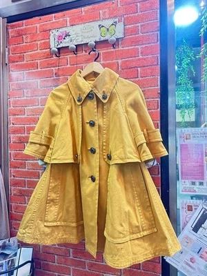 Gabardina talla 38 de Burberry Blue Label Foto 1 de 4