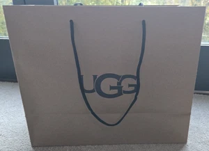 UGG LARGE 39x32.5x16.5cm Signature Store Paper Tote SHOPPING GIFT BAG Brand New - Picture 1 of 4