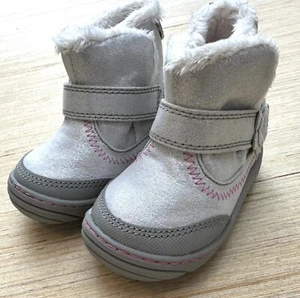 Girl's Toddlers Surprize Stride Rite Arliss Fur Lined Size 3 Silver Boots 0090 - Picture 1 of 7