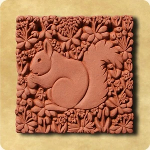 Squirrel Decorative Terracotta Wall Tile - Made in England - Picture 1 of 1
