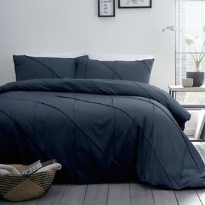 Serene Dart Cotton Rich Polycotton Duvet Cover Set in Navy Blue - Picture 1 of 4