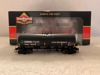 Intermountain #47805-05 HO Scale Cargill 19,600 Gallon Tank Car #19551 - Image 1 of 4