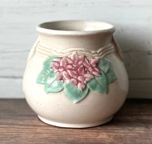 Rare Vintage Brush Pottery 1930s/1940s Art Pottery Floral Vase 739 ~ EUC - Bild 1 von 7