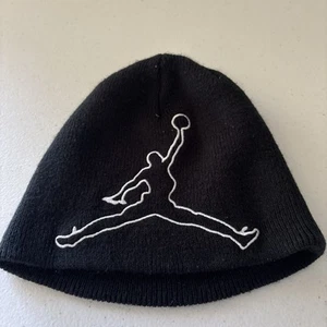 Jordan Jumpman Logo Black & Gray Youth Boy Girl Winter Hat Beanie Cap - Picture 1 of 2