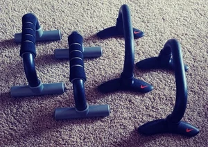 Push up Bars Gym Exercise Equipment Fitness 2 Pairs Pushup Handles Nike - Picture 1 of 3