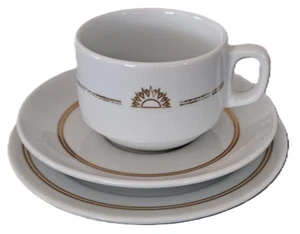 P & O TEACUP, SAUCER and CAKE PLATE - FROM "CANBERRA" LAST VOYAGE to AUSTRALIA - Picture 1 of 7