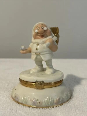 Lenox Treasures Snow White & The Seven Dwarfs Trinket Box Disney Doc Character - Image 1 of 4