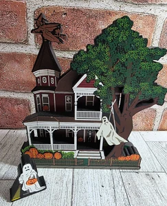 Sheilas Victorian Halloween House Wood Shelf Sitter 3D 2000 Ghost Trick or Treat - Picture 1 of 11