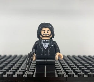 LEGO John Wick Minifigure (100% Genuine LEGO Bricks) - Picture 1 of 2
