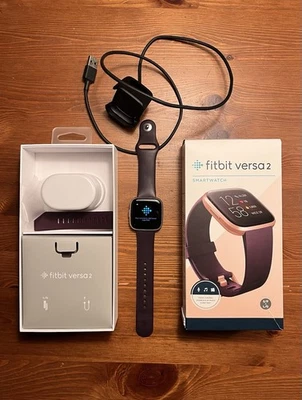 Fitbit Versa 2 - Bild 1 von 3