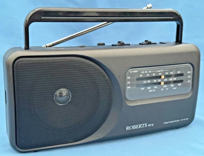 Roberts RP 15 Radio FM/MW/LW - working order - Image 1 of 4
