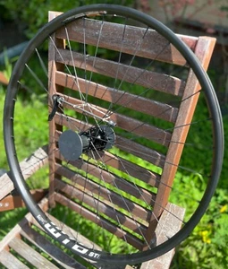 WTB Rear Wheel - DX18 Hoops - Shimano FH-QC300 Hubs - 700C - QR - New - Picture 1 of 3