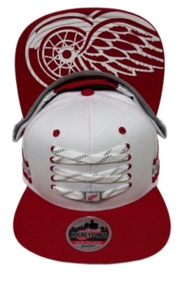 Zephyr NHL Detroit Red Wings RARE Lacer "Locker Room" flat bill SnapBack Hat NWT - Image 1 of 4