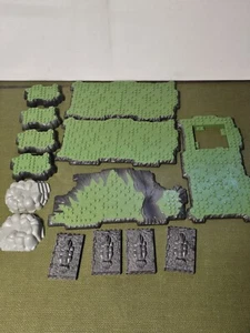 Mega Blocks Dragons Base Plates And Pieces - Picture 1 of 1