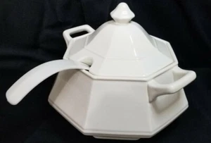 Vintage White Octagonal Soup Tureen with Lid & Plastic Ladle - 10" x 8.5" Tall - Picture 1 of 15