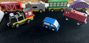 Melissa & Doug Holzeisenbahnwagen (7 Stück) - Bild 1 von 3