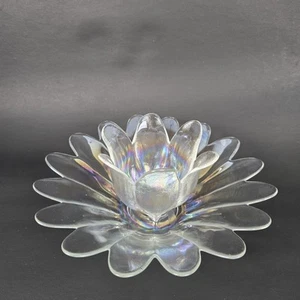 Flower Petal And Footed Iridescent TULIP Shaped Candle Holder - Picture 1 of 7