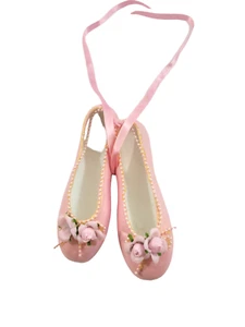 Vintage Pink Ceramic Ballet Slippers Shoes Wall Hanging Decorated 7" - Picture 1 of 9