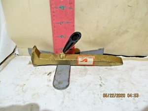 MADE BY J.A. COMPANY GOLDEN SPIKE PEN HOLDER - NO DAMAGE! - Picture 1 of 3