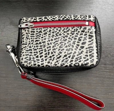Alexander Wang Fumo 腕带拉链钱包动物印花原始 $595 — 第 1/4 张图片