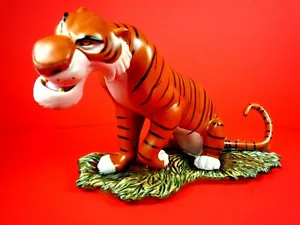 VINTAGE DISNEY "EVERYBODY RUNS FROM SHERE KHAN" THE JUNGLE BOOK LARGE FIGURINE - Picture 1 of 11