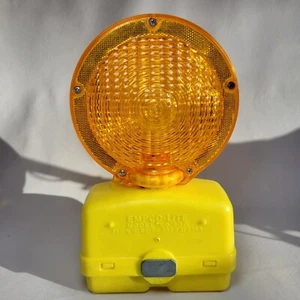 Empco-Lite 400 Amber/Yellow Barricade Construction Traffic Warning Flasher Light - Picture 1 of 7