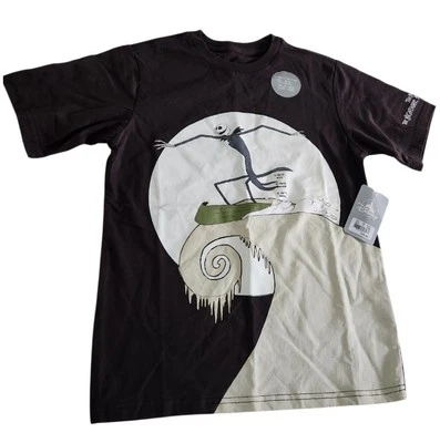 Camisa infantil Disney Store Nightmare Before Christmas tamanho G preta brilhante no escuro - Imagem 1 de 4