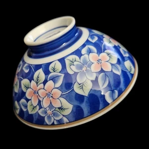 Juego de 4 cuencos de sopa de arroz de porcelana floral azul flores rosas hojas verdes Japón - Imagen 1 de 7