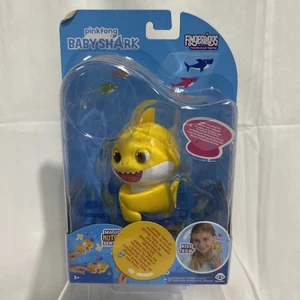 WowWee Fingerlings Pinkfong Baby Shark Yellow Kiss Tech Magic Motion Sensor - Picture 1 of 3