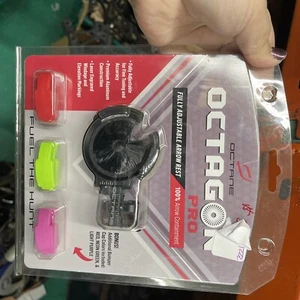 OCTANE Octagon Pro Adjustable Brush Arrow Rest with Additional Bumpers - Models - Picture 1 of 2