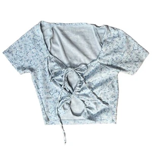 Aeropostale Double Keyhole Cropped T Shirt - Bild 1 von 2