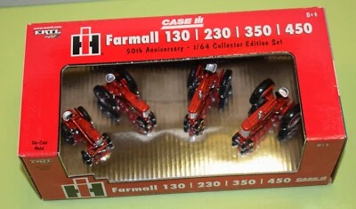 ERTL 1/64 Escala Vintage Farmall 130, 230, 350 y 450 50 Aniversario Set. Nuevo en caja Foto 1 de 4
