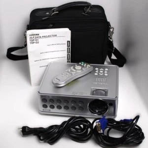 Toshiba DLP Projector TDP-D2 with Accessories 2500 Lumens 505 Hrs Portable Movie - Picture 1 of 12