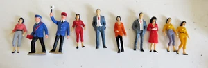 10 Figuren Modellbahn 1:32 stehend Schaffner etc. - Bild 1 von 4