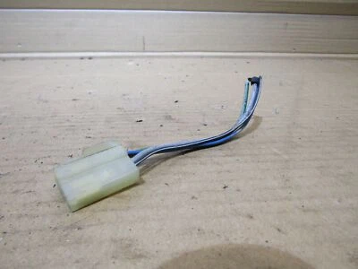 Isuzu Trooper Duty 3.0 Mk2 right rear door wiring connector plug - Image 1 of 4