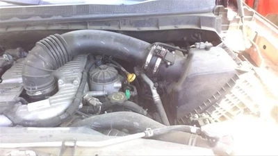 Air Cleaner Assembly Fits 2016 Nissan Titan XD 5.0L 8 Cylinder Diesel Grade - Imagem 1 de 2