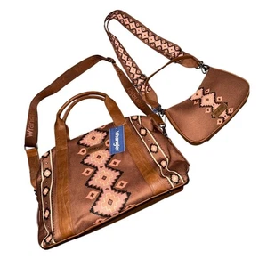 NUOVO Wrangler Brown Aztec Southwestern arazzo BORSA SET WEEKEND BORSONE E BORSETTA - Foto 1 di 15