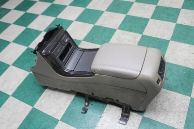 03-06 *SCUFF* Denali Neutral Tan Floor Center Console Leather Armrest Cupholder Foto 1 de 4