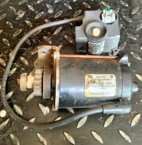 Arrancador eléctrico EE. UU. Briggs & Stratton 8 HP 120VAC 7,5 AMPERIOS 396469 MONTAJE AGRIETADO - Imagen 1 de 10