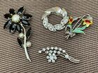 Brooches (4 brooches mixed designs)new & used